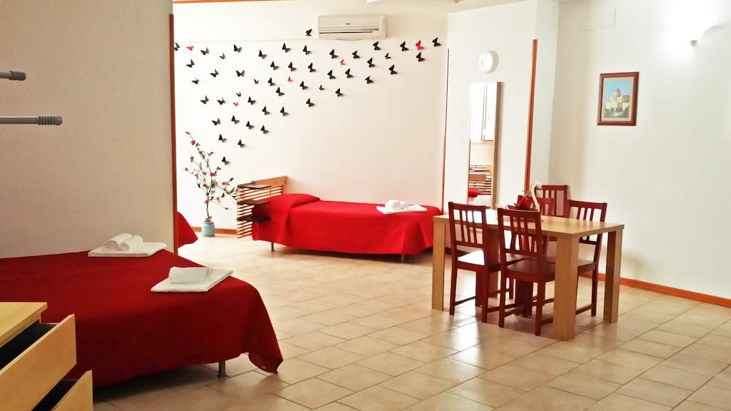 Hotel Residence Lupiae Lecce Oda fotoğraf
