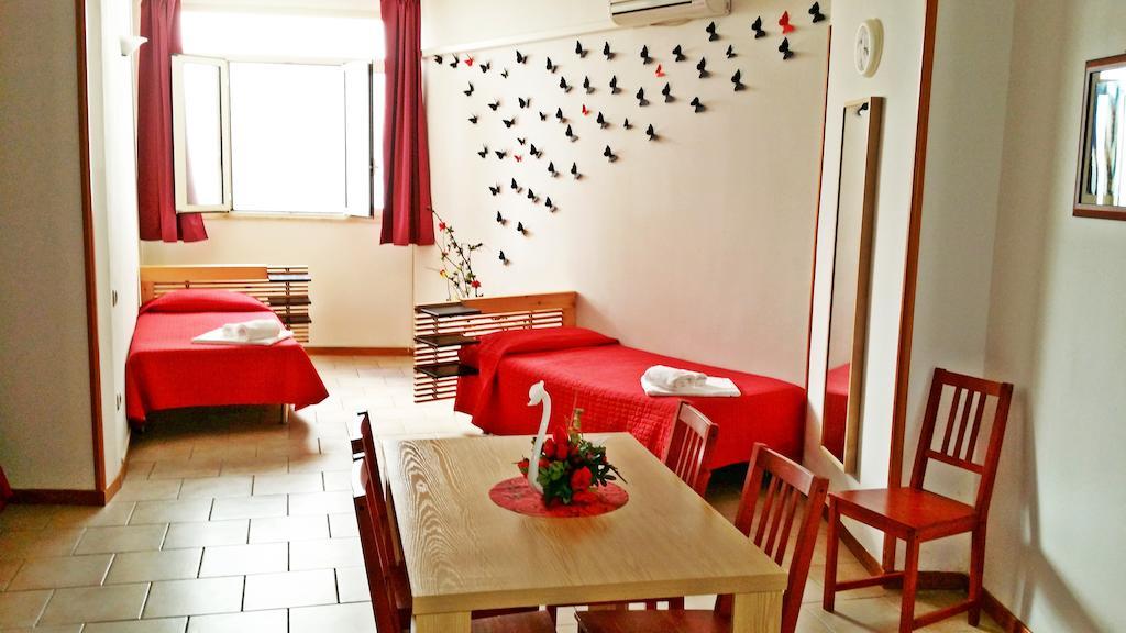 Hotel Residence Lupiae Lecce Oda fotoğraf