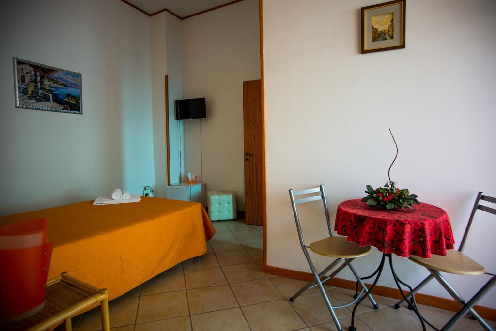Hotel Residence Lupiae Lecce Dış mekan fotoğraf